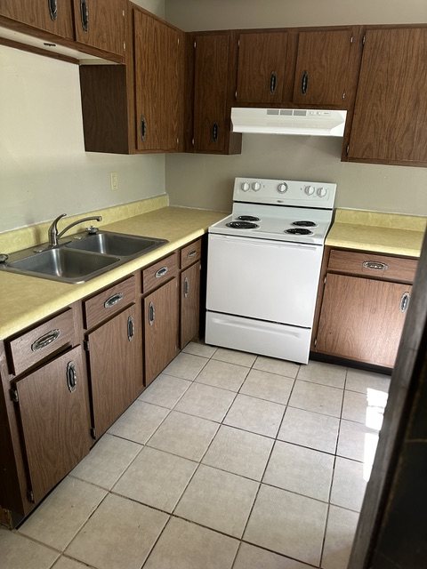 Clear Lake Apartments photo