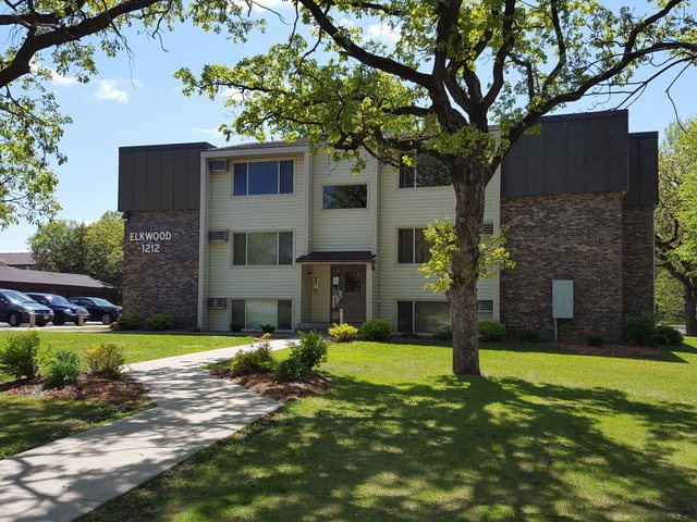 Elkwood apartments exterior