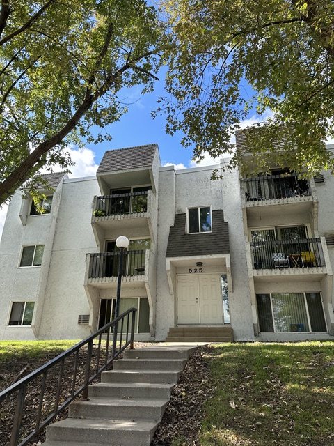 Riverview apartments exterior