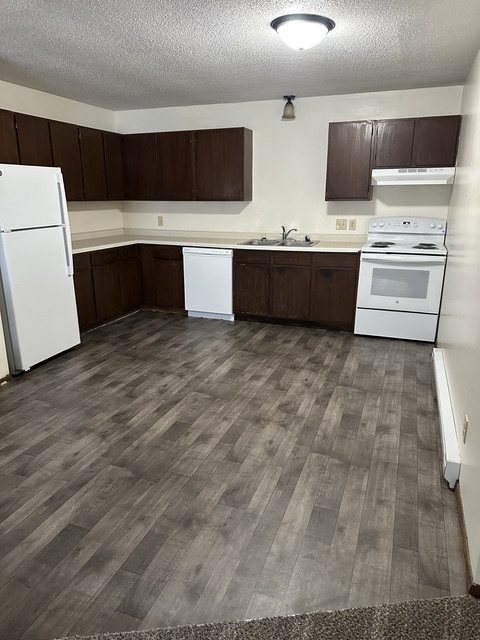 Westwood Oaks photo